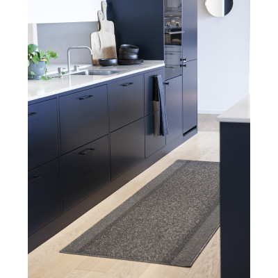 Strike mörkgrå - gångmatta på metervara